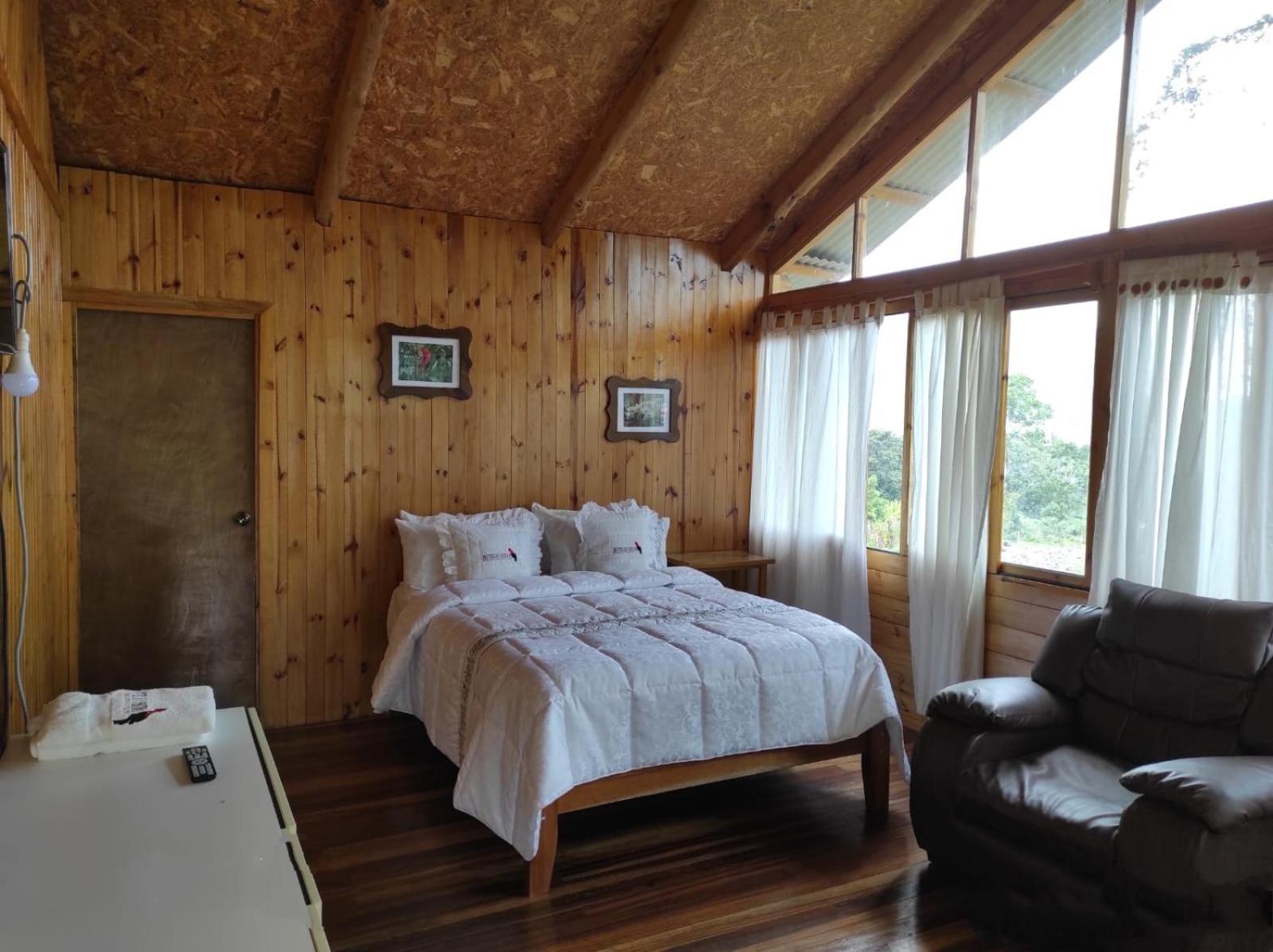 Hassinger Ranch Cabanas Oxapampa Quarto foto